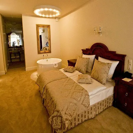 Garden Boutique 3*